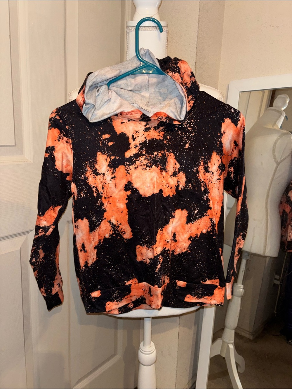 Kids' Black & Orange Tie-Dye Hooded Sweatshirt
